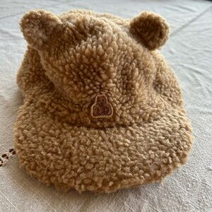 Baby GAP Bear Hat 6-12 months